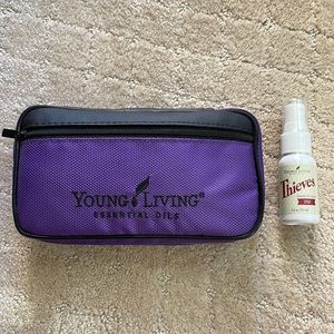 New Young Living oils Travel Carry Case w/BONUS Thieves Spray